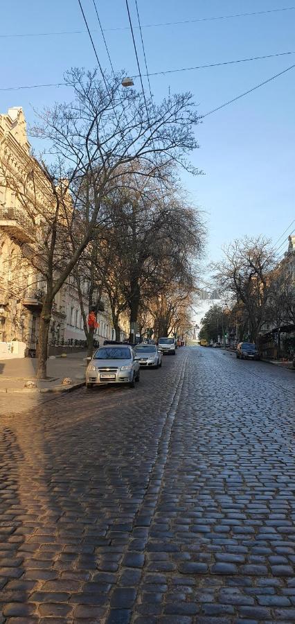 на греческой
